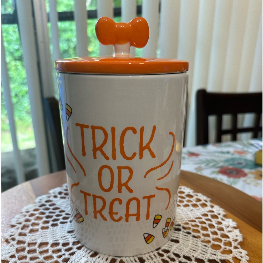 Hello kitty canister - Picture 4 of 8